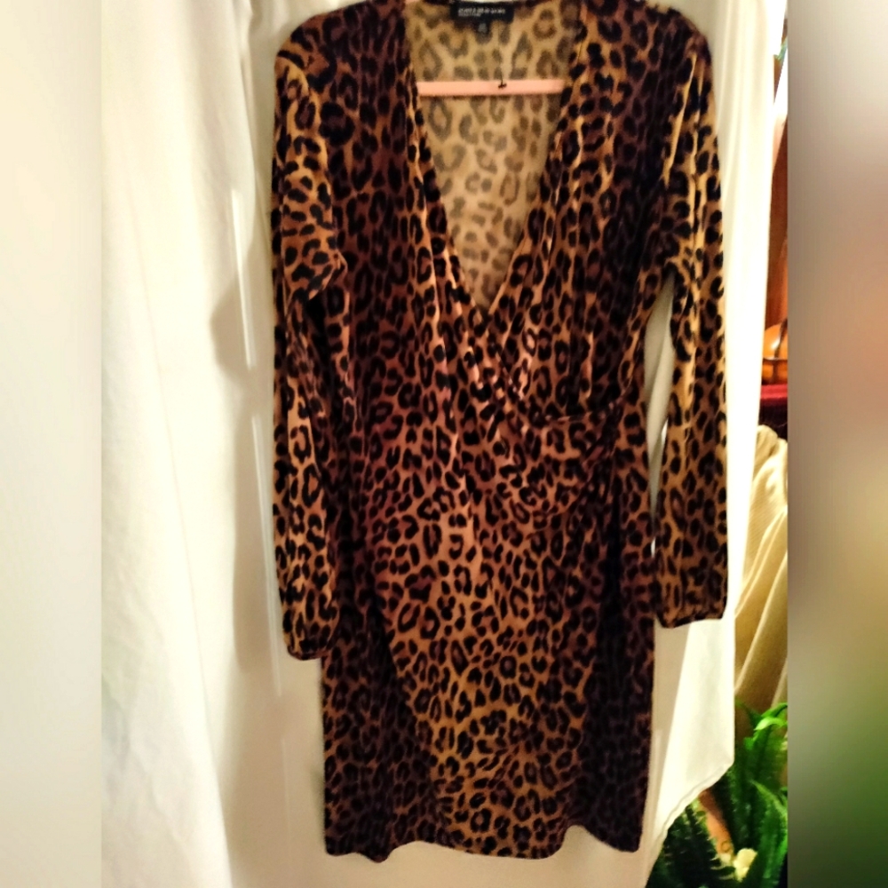 Jones New York Leopard Print Plunge Bodycon Dress Size L, Pre-owned Excellent .